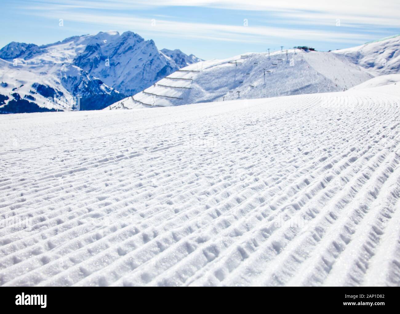 Preparate di fresco pista su una pista da sci in Val di Fassa ski resort in Italia Foto Stock