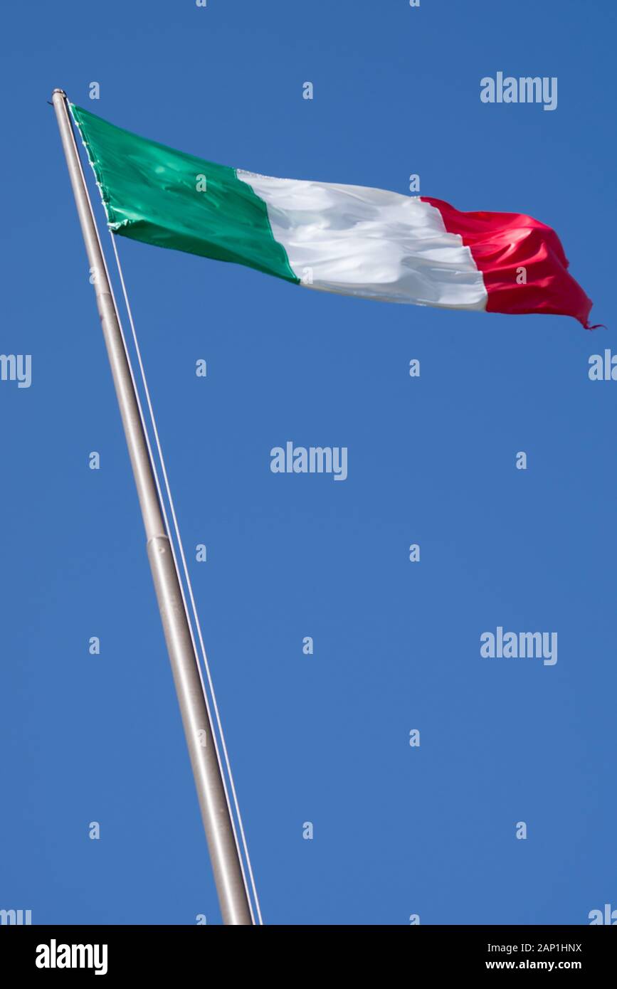 Colico (LC) Italia 08/08/2019, il forte Montecchio Nord : tricolore Foto Stock