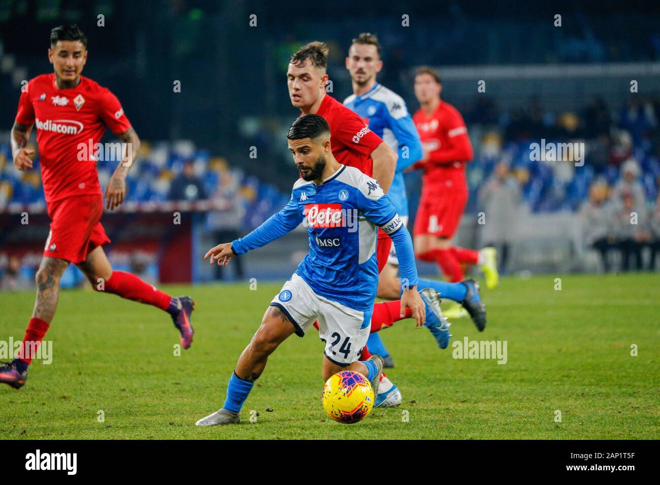 Napoli, Italia. 18 gennaio, 2020. Durante il campionato italiano di una partita di calcio SSC Napoli vs FC Fiorentina on gennaio 18, 2020 a stadio San Paolo di Napoli in immagine: insigne (foto di Fabio Sasso/Pacific Stampa) Credito: Pacific Press Agency/Alamy Live News Foto Stock