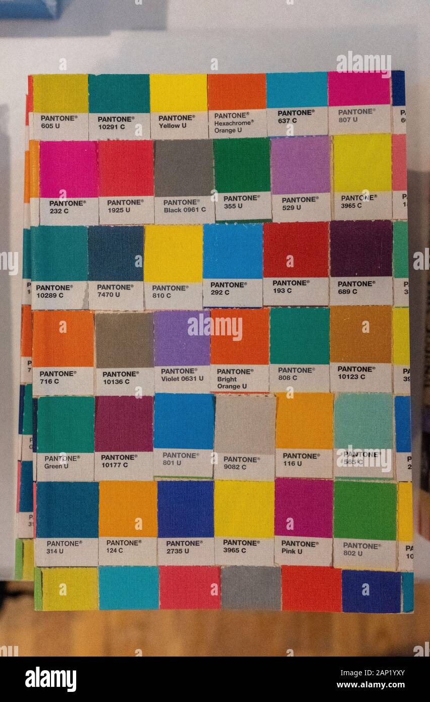 PANTONE Colors in mostra presso il negozio di articoli da regalo del Museo di Albuquerque Foto Stock