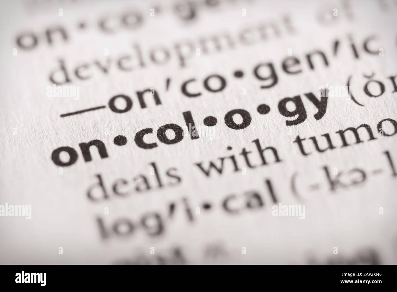 Attenzione selettiva alla parola oncologia. Molte altre foto di parole nel mio portfolio. Foto Stock