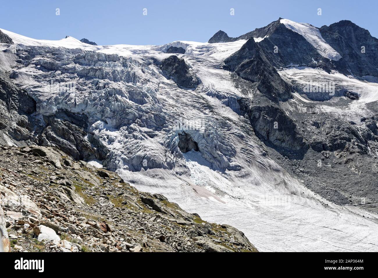 Il ghiacciaio Moiry dal Cabane de Moiry, Val il Moiry, Grimentz, Val d'Anniviers, Vallese, Svizzera Foto Stock