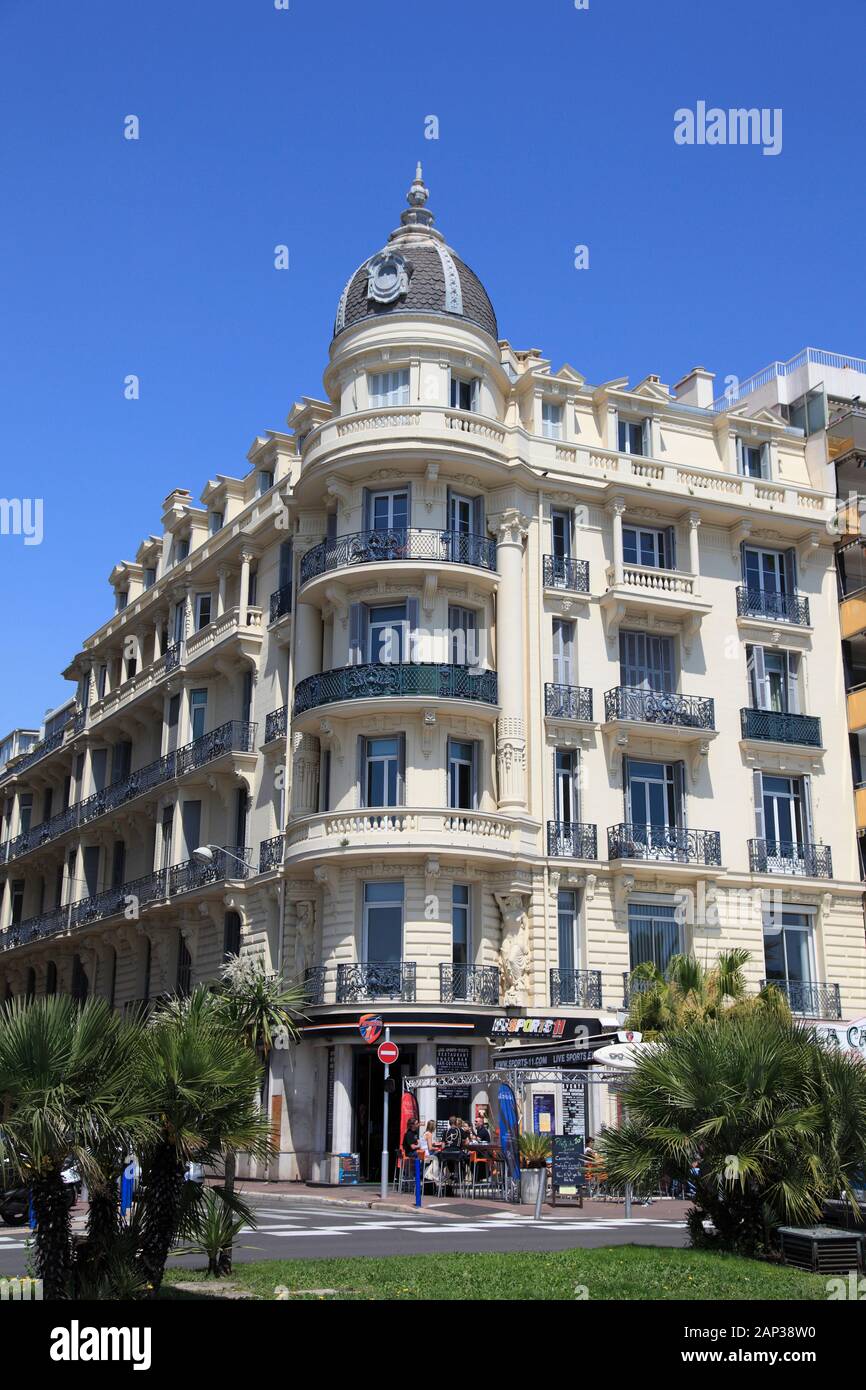 Architettura Neoclassica, Promenade Des Anglais, Nizza, Costa Azzurra, Alpi Marittime, Provenza, Costa Azzurra, Francia, Europa Foto Stock