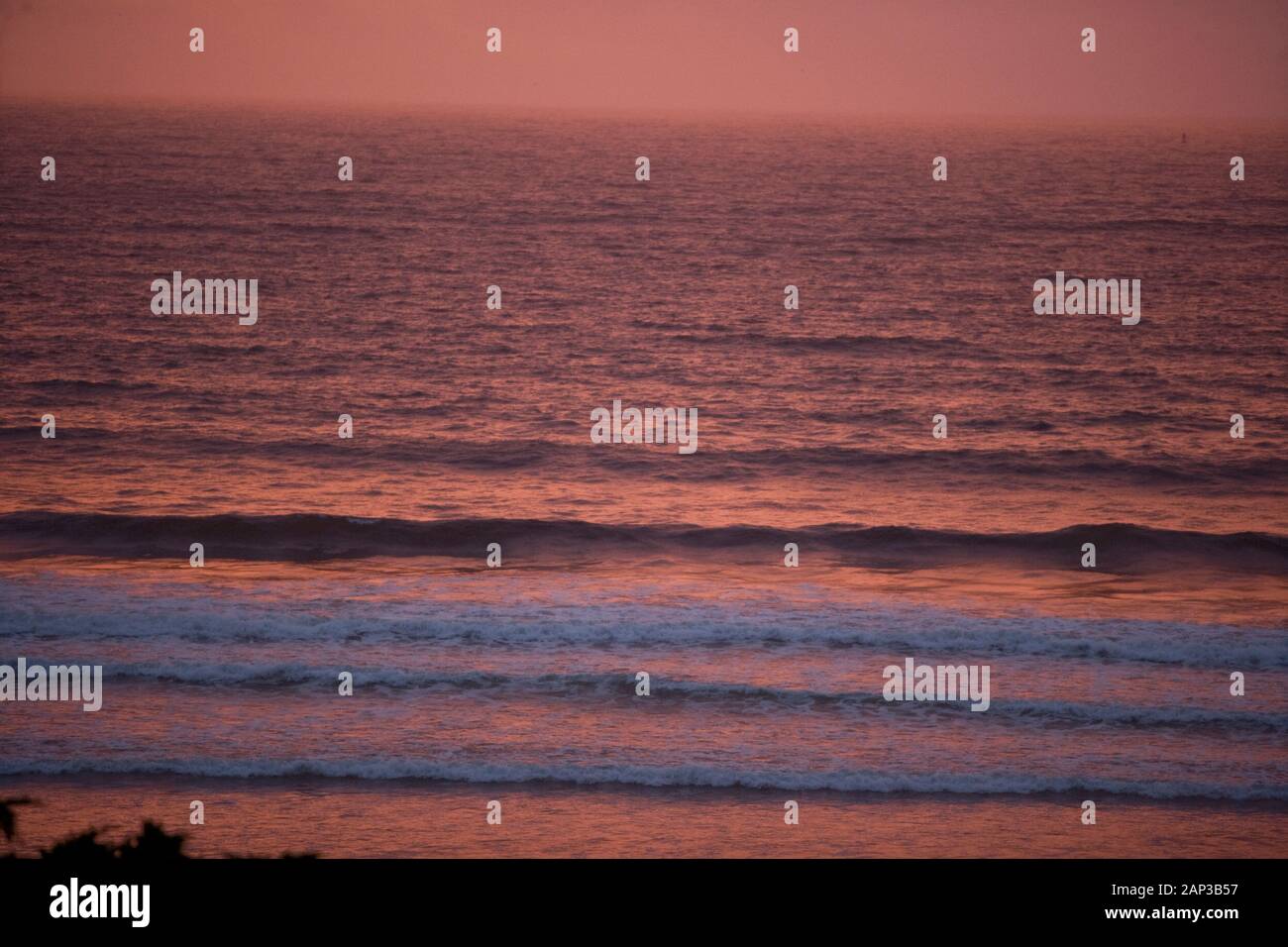 Bellissimo tramonto sul mare Foto Stock