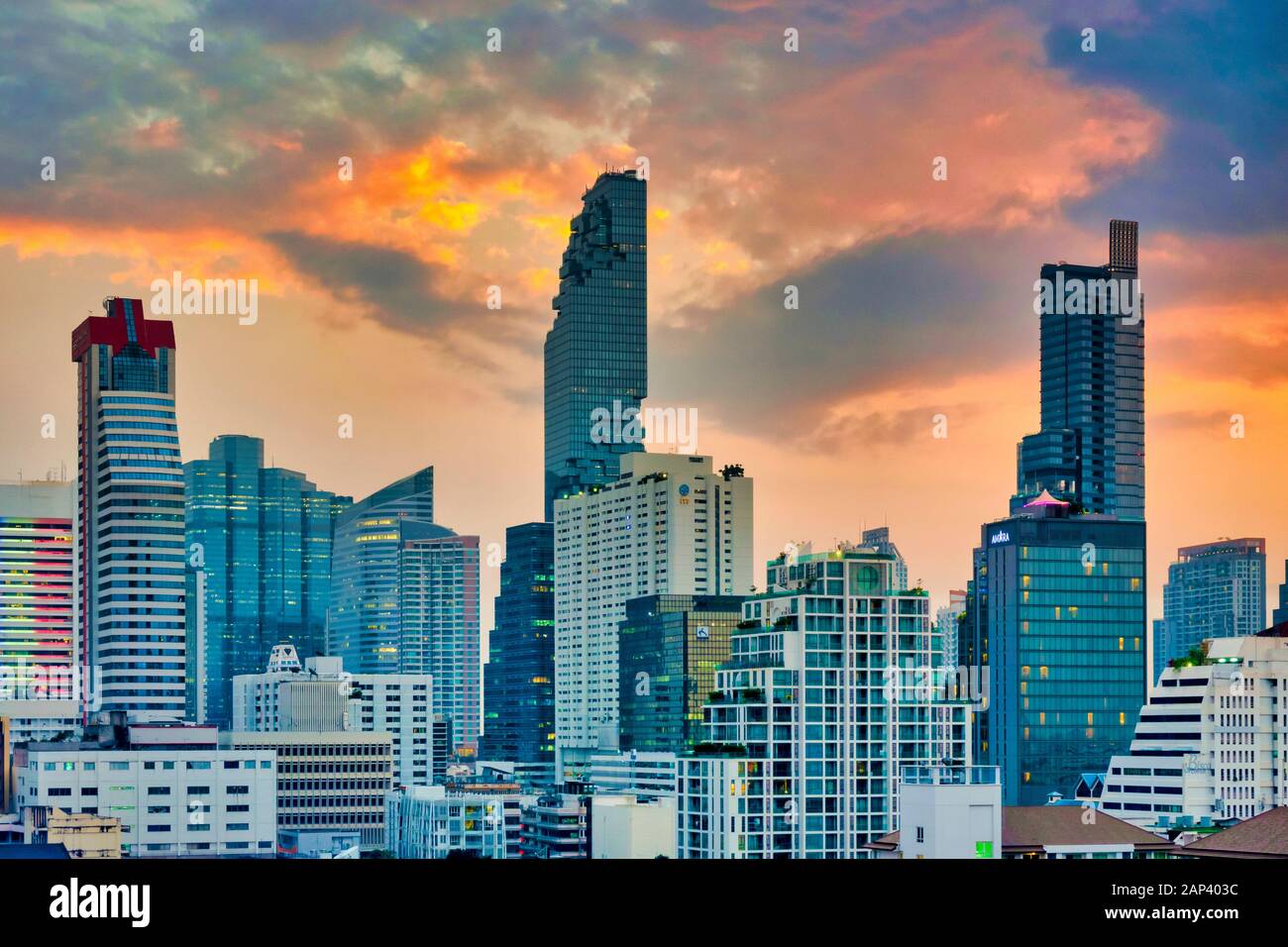Silom/Sathon distretto centrale degli affari di Bangkok, Thailandia Foto Stock