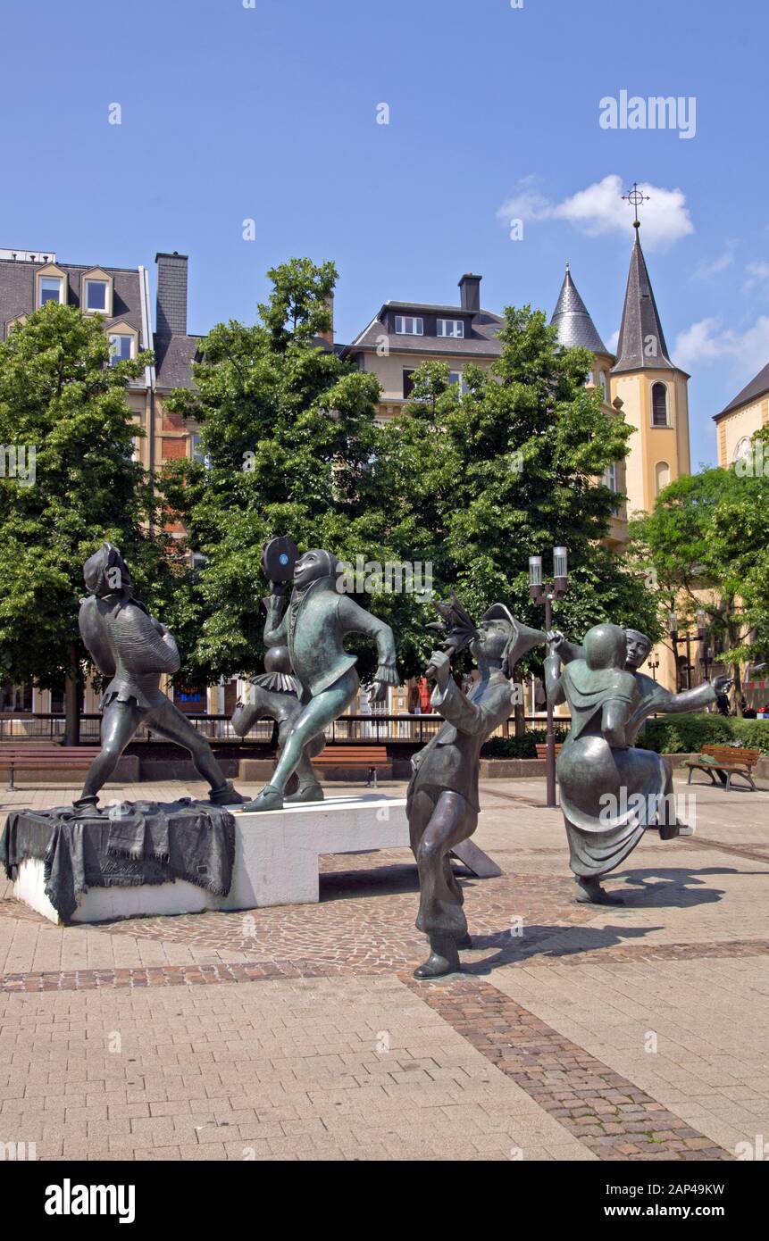 Figure in bronzo nella Place du Théâtre Luxembourg Foto Stock