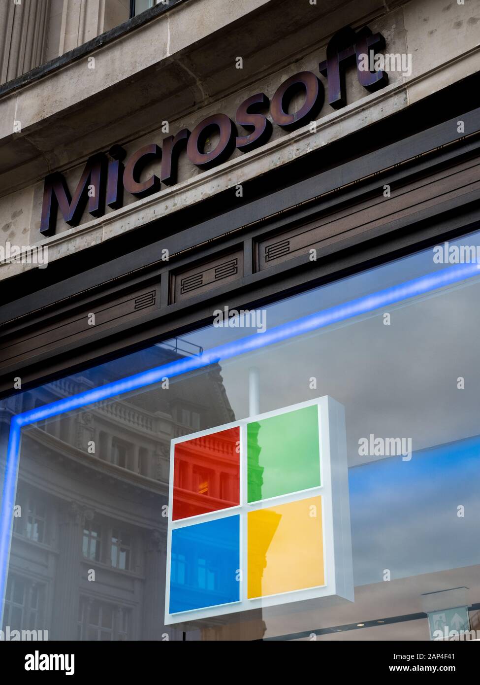 Microsoft Store, Oxford Circus, Oxford St, Londra, Inghilterra, Regno Unito, Gb. Foto Stock