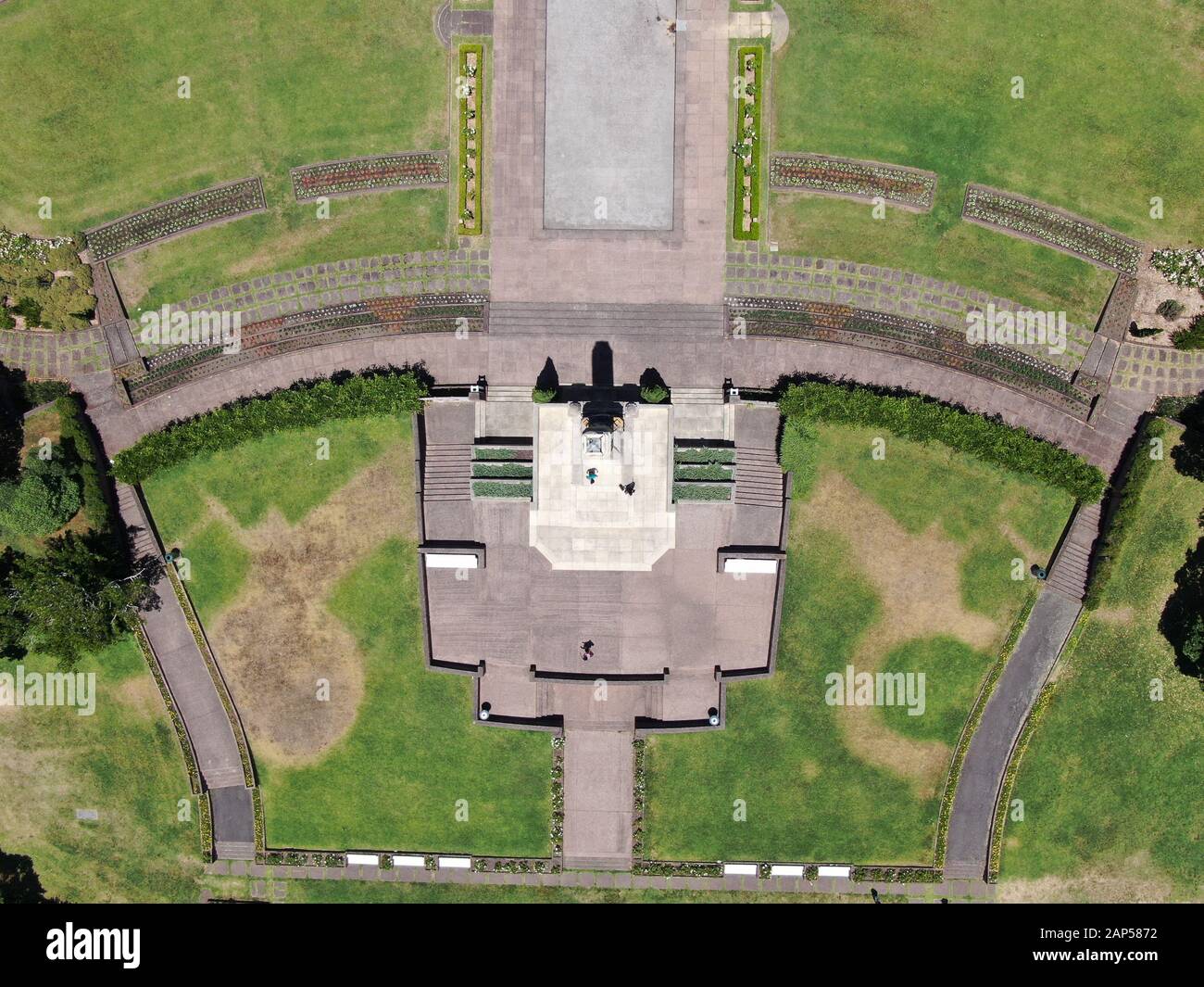 Bastion Point, Auckland / Nuova Zelanda - 30 Dicembre 2019: The Amazing Cliff Of Bastion Point At Michael Joseph Savage Memorial Park, Okahu Bay E Mi Foto Stock