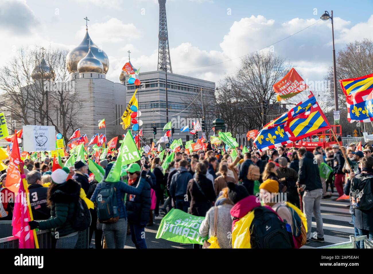 Protesta anti-PMA e anti-GPA a Parigi, Francia Foto Stock