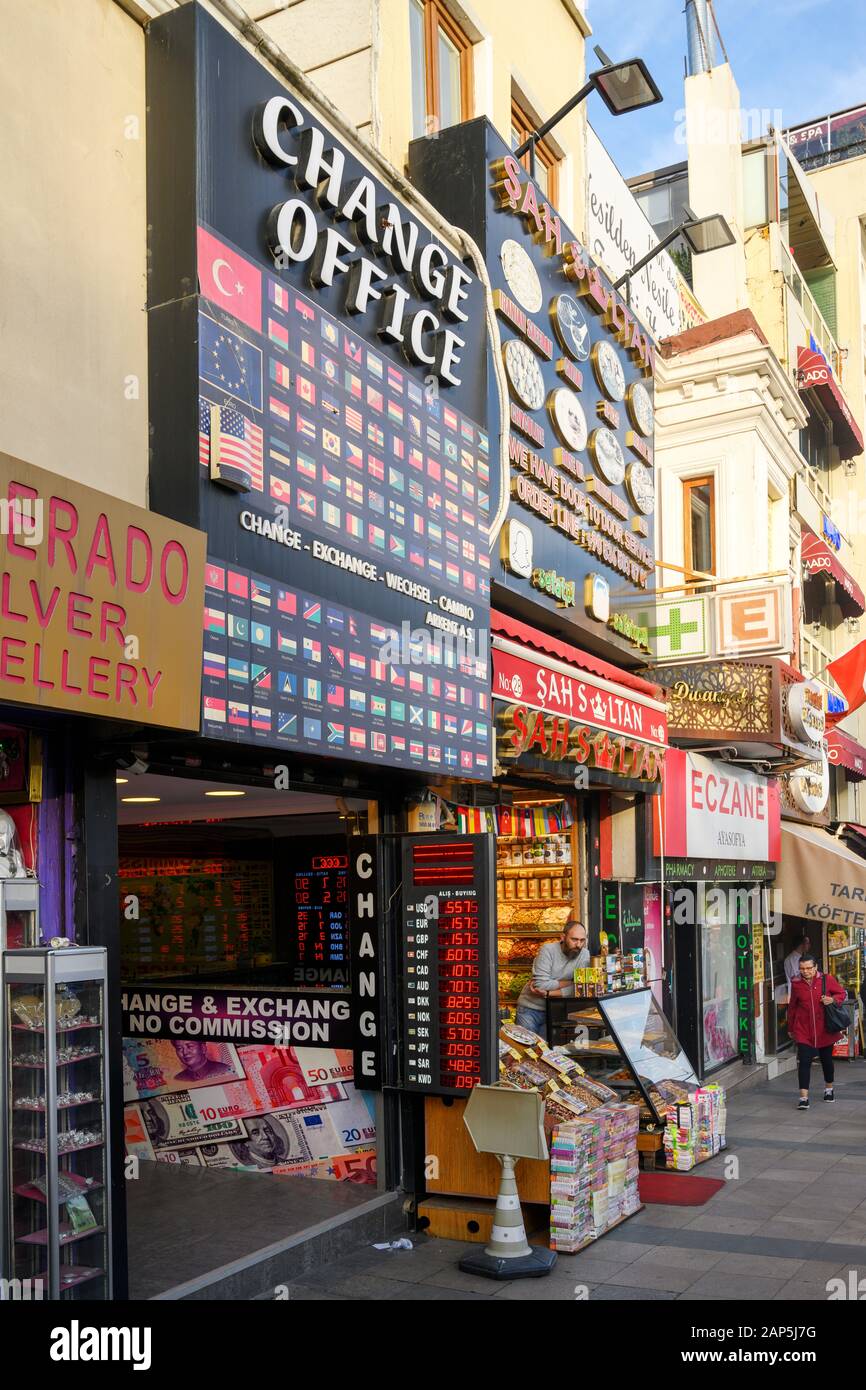 Istanbul, Sultanahmet, Divanyolu, Wechselstube Foto Stock