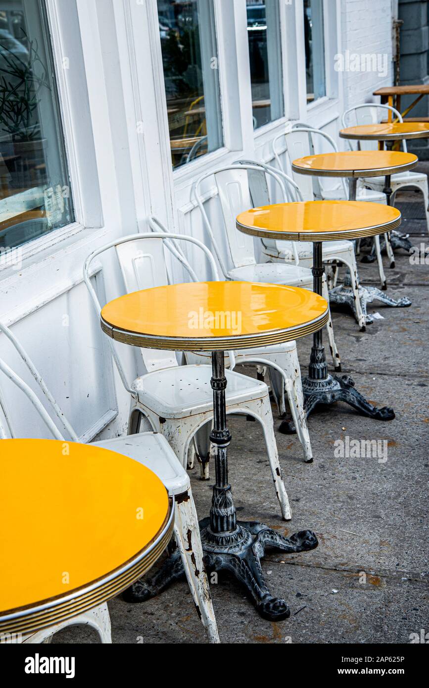 Posti a sedere all'aperto Foto Stock