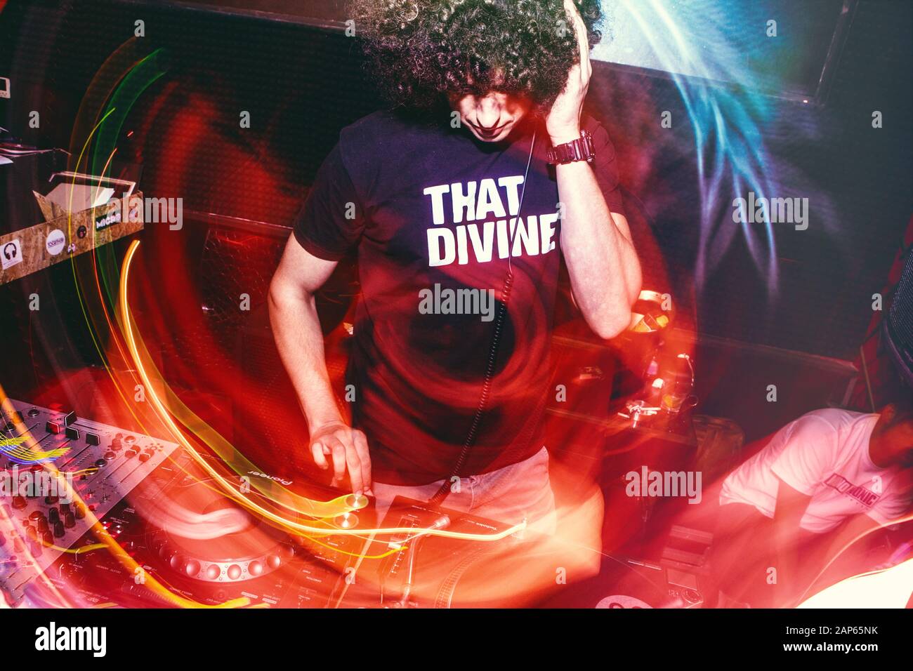 Spettacolo di DJ con Dance Television Foto Stock