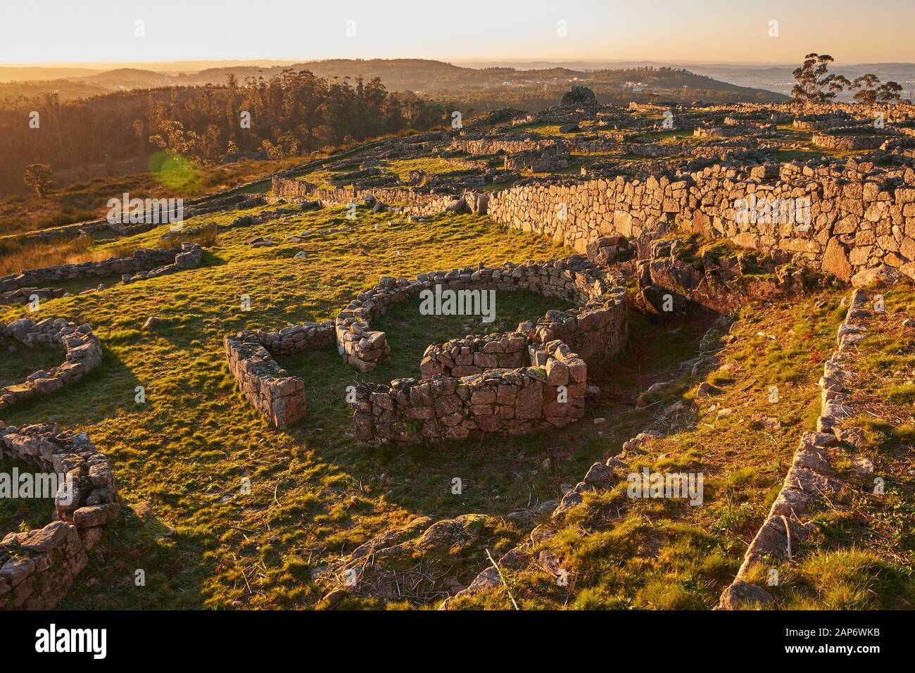 Paços de Ferreira, Portogallo - 19 Gennaio 2020 : Citânia de Sanfins, è oggi una delle principali testimonianze della cultura castreja della penisola n. Foto Stock