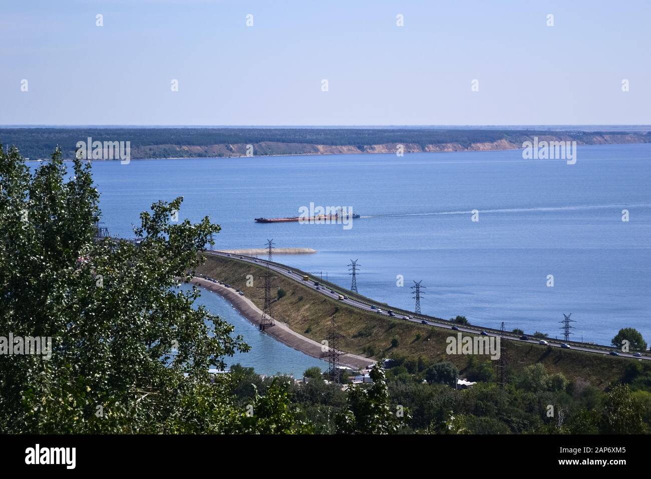 Vista sul fiume Volga dalla città di Ulyanovsk, Russia Foto Stock
