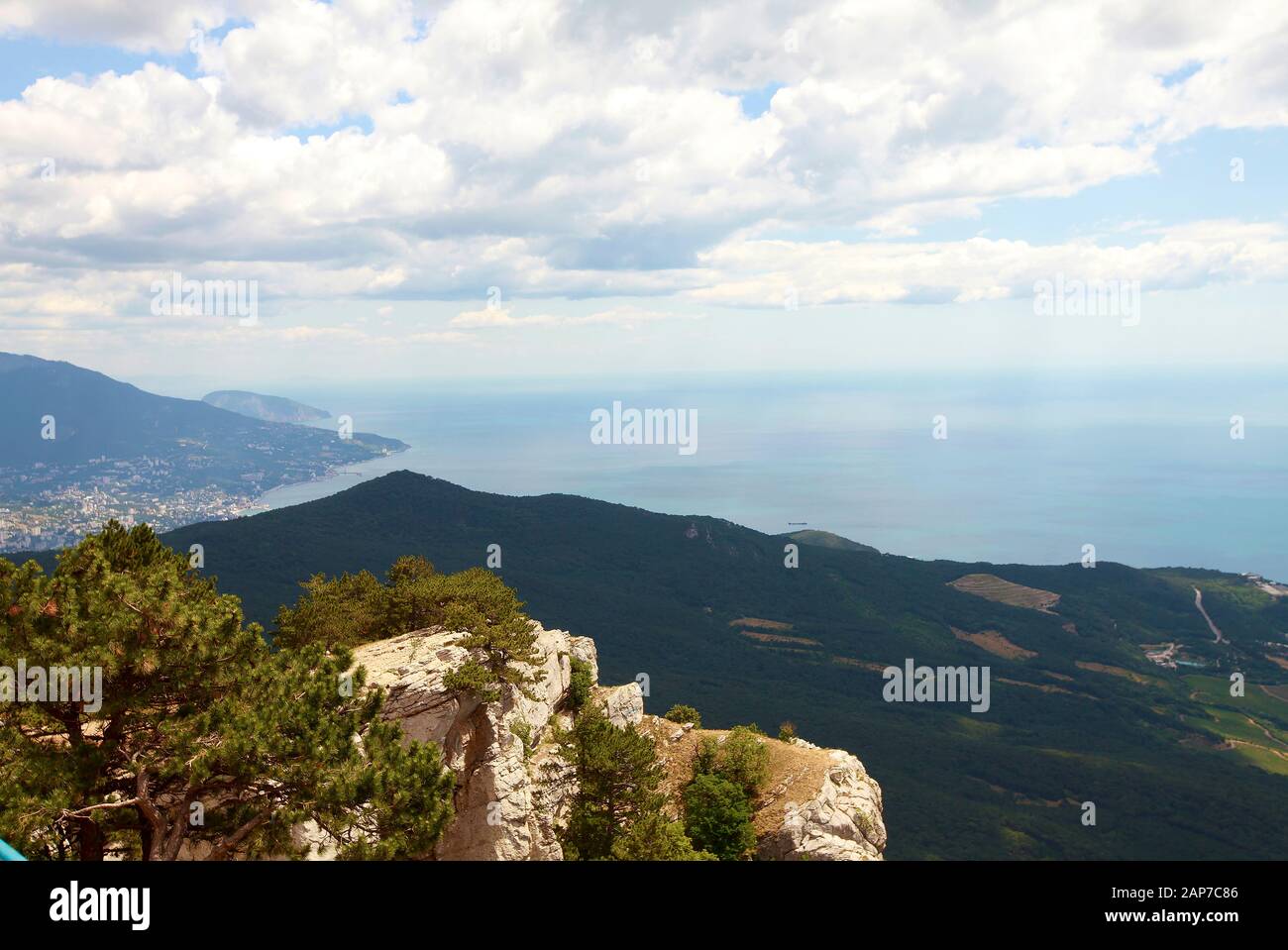 Bellezza natura paesaggio Crimea - mare montagna Foto Stock