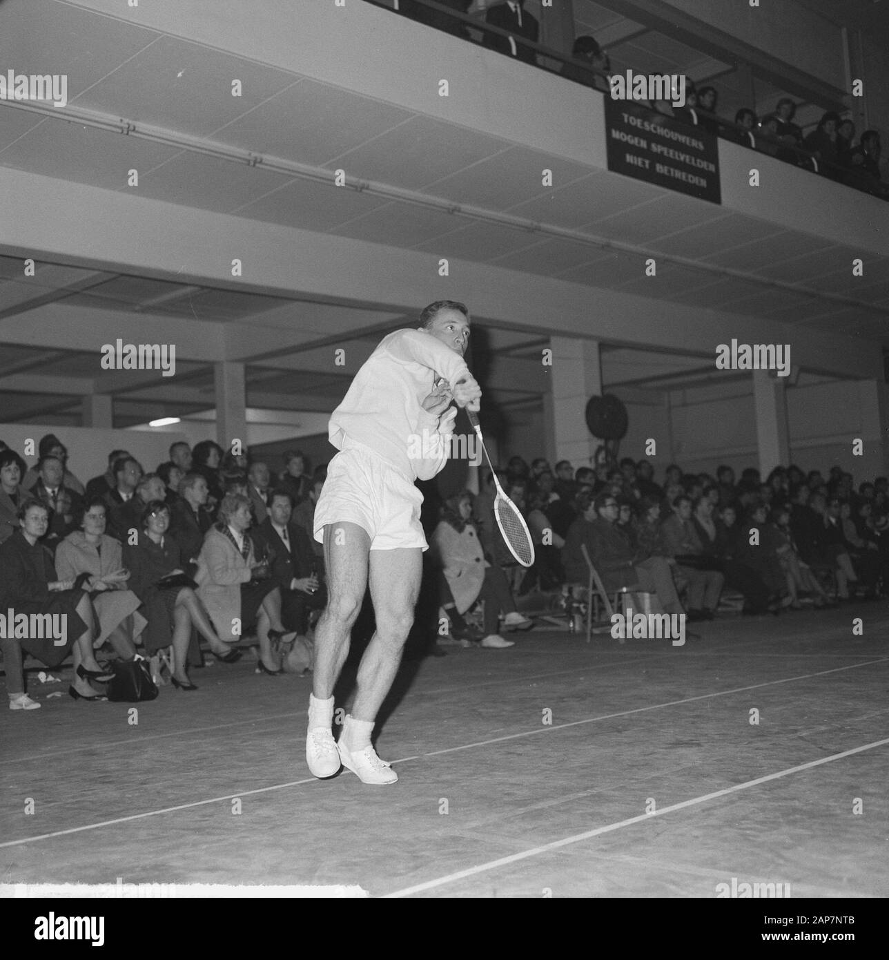 Badminton Championships di Utrecht. Henk Wijs in azione Data: 15 dicembre 1963 Location: Utrecht Parole chiave: Badminton, Campionati Foto Stock