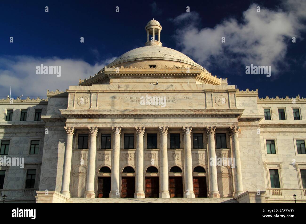 La legislatura territoriale, qui raffigurata, è uno dei punti di riferimento più importanti della città di San Juan, Porto Rico Foto Stock