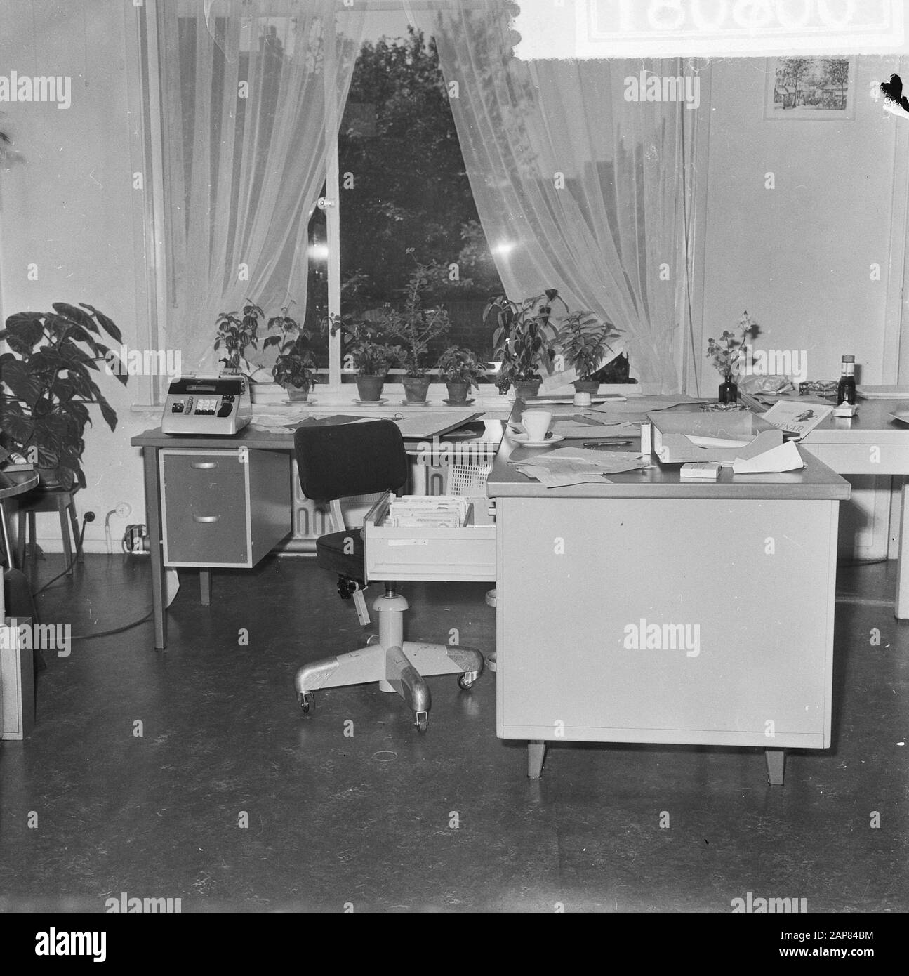 Banca robberies a Utrecht, interno Data: 16 agosto 1965 luogo: Utrecht Parole Chiave: Banche Foto Stock