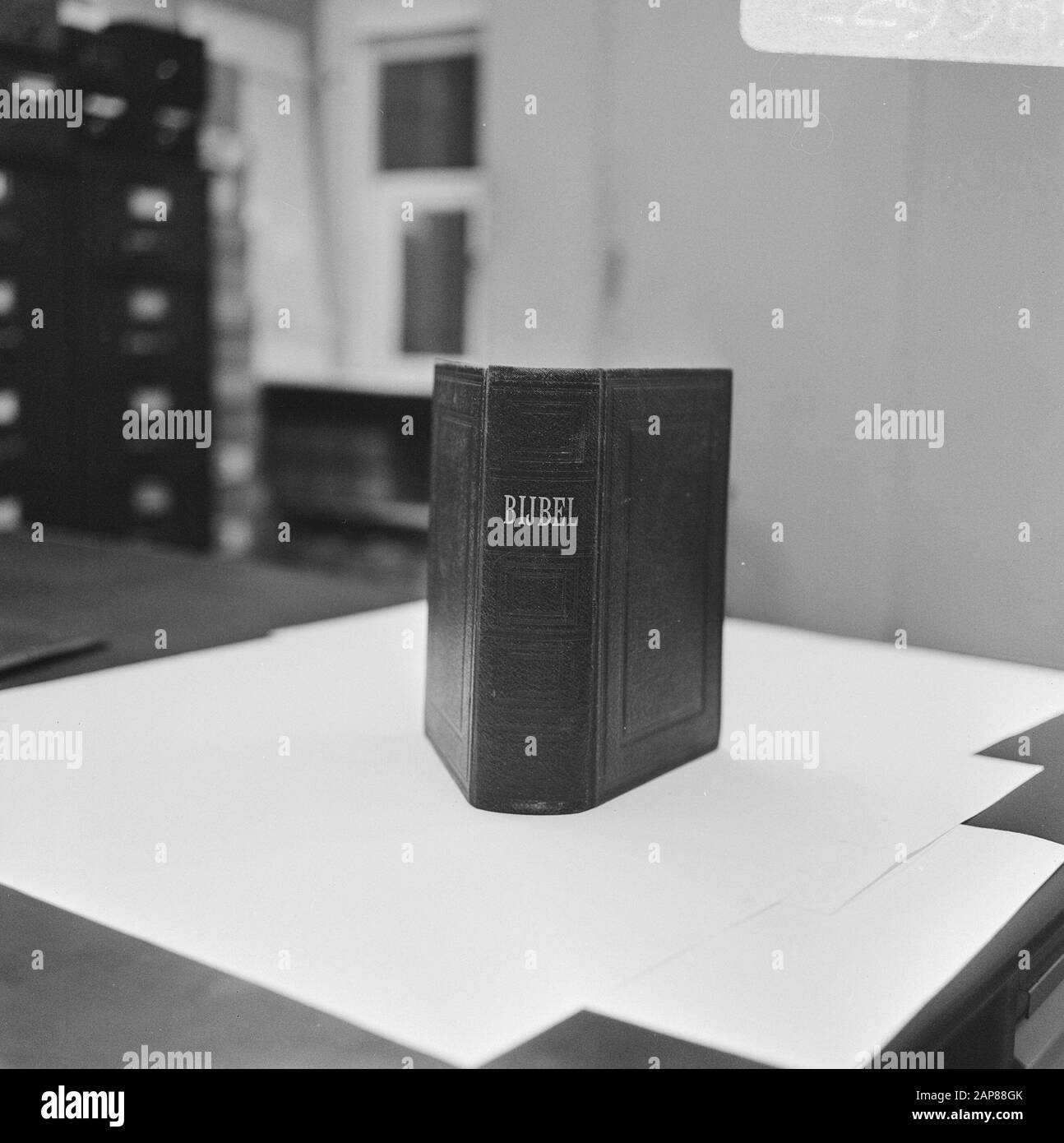 Bibbia 18th secolo, libro Joannis aperto. La Bibbia Esterno Data: 21 Novembre 1969 Parole Chiave: Bibles Nome Personale: Joannis Foto Stock