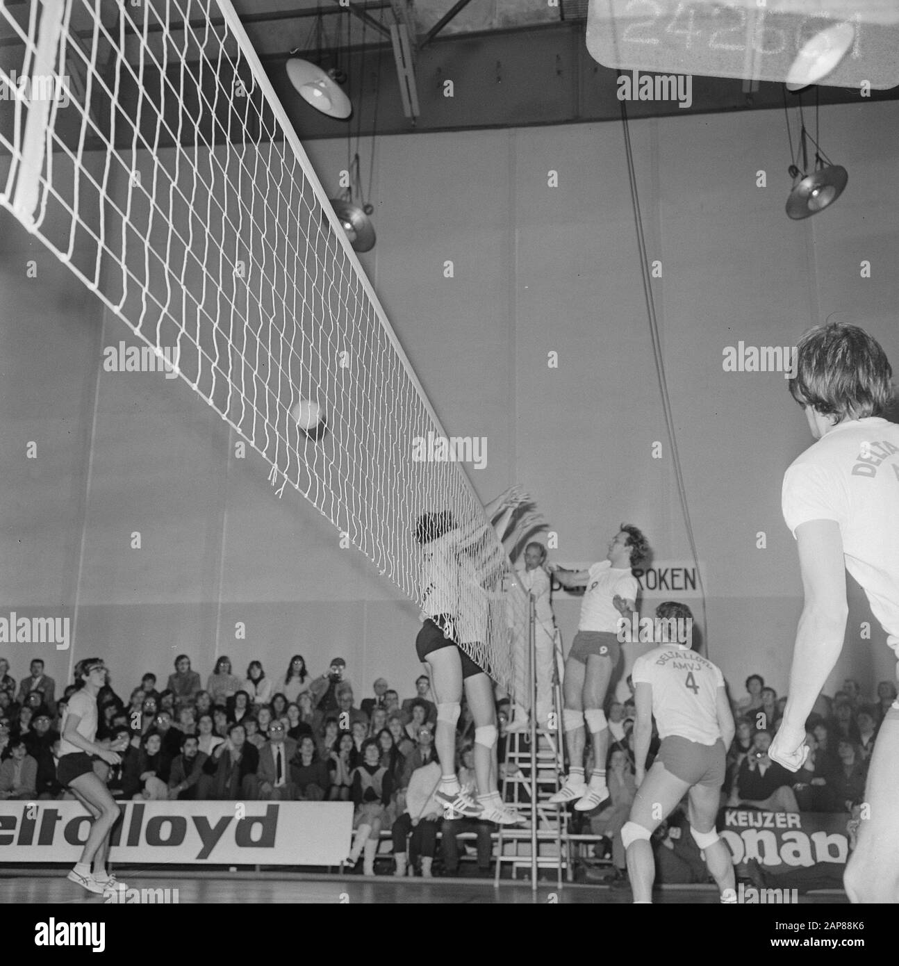 Deltalloyd contro Blokkeer, pallavolo Data: 13 febbraio 1971 Parole Chiave: VOLYBALL Nome Della Persona: Delta Lloyd Foto Stock