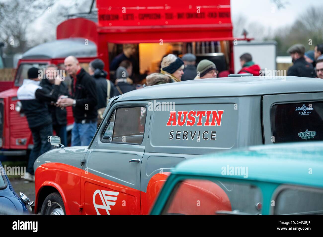 Austin A35 Service Van al Bicester Heritage Center domenica gara. Bicester, Oxfordshire, Inghilterra. Foto Stock