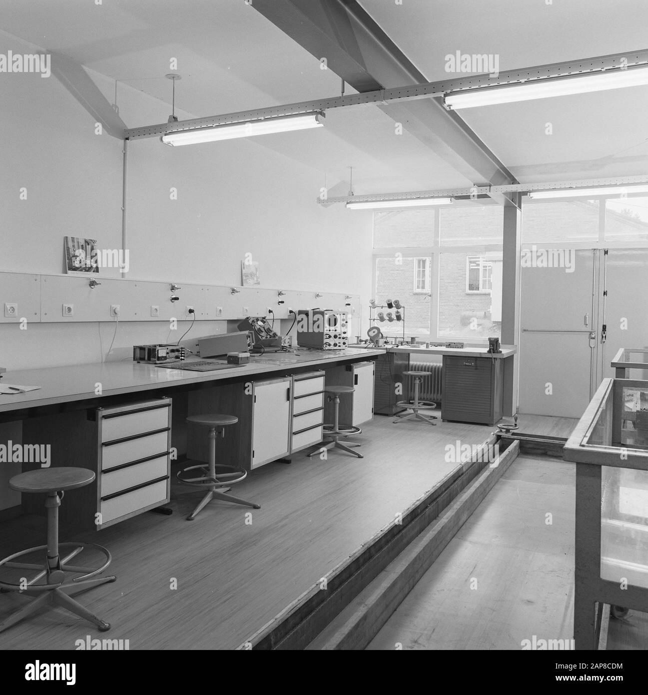 Data analogica: Sede non specificata: Gelderland, Schaarsbergen Parole Chiave: Interni, laboratori, sondaggi Foto Stock