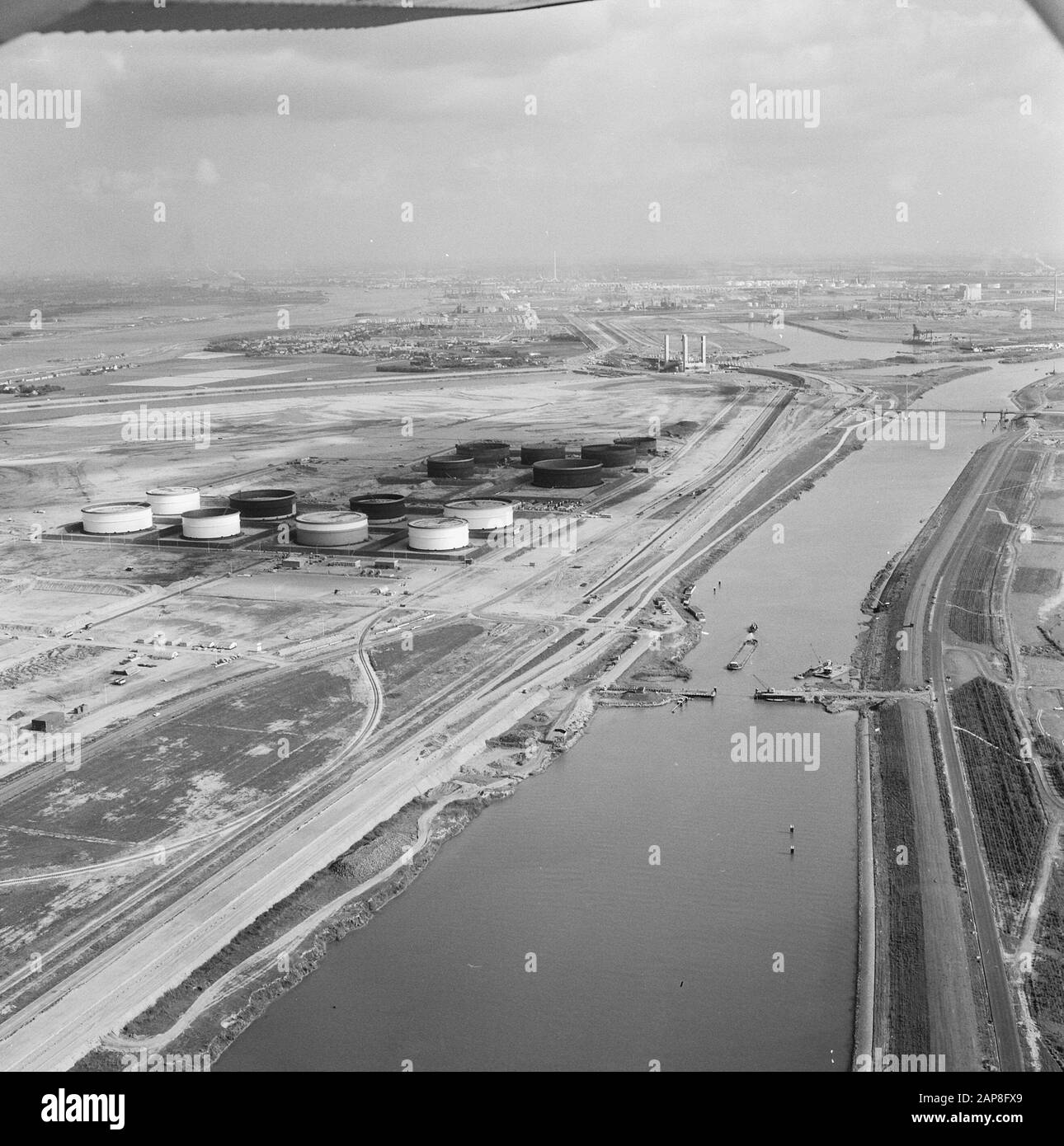 Costruzione strade, trasporti, fiumi Data: Parole Chiave non date: Costruzione strade, fiumi, trasporti Foto Stock