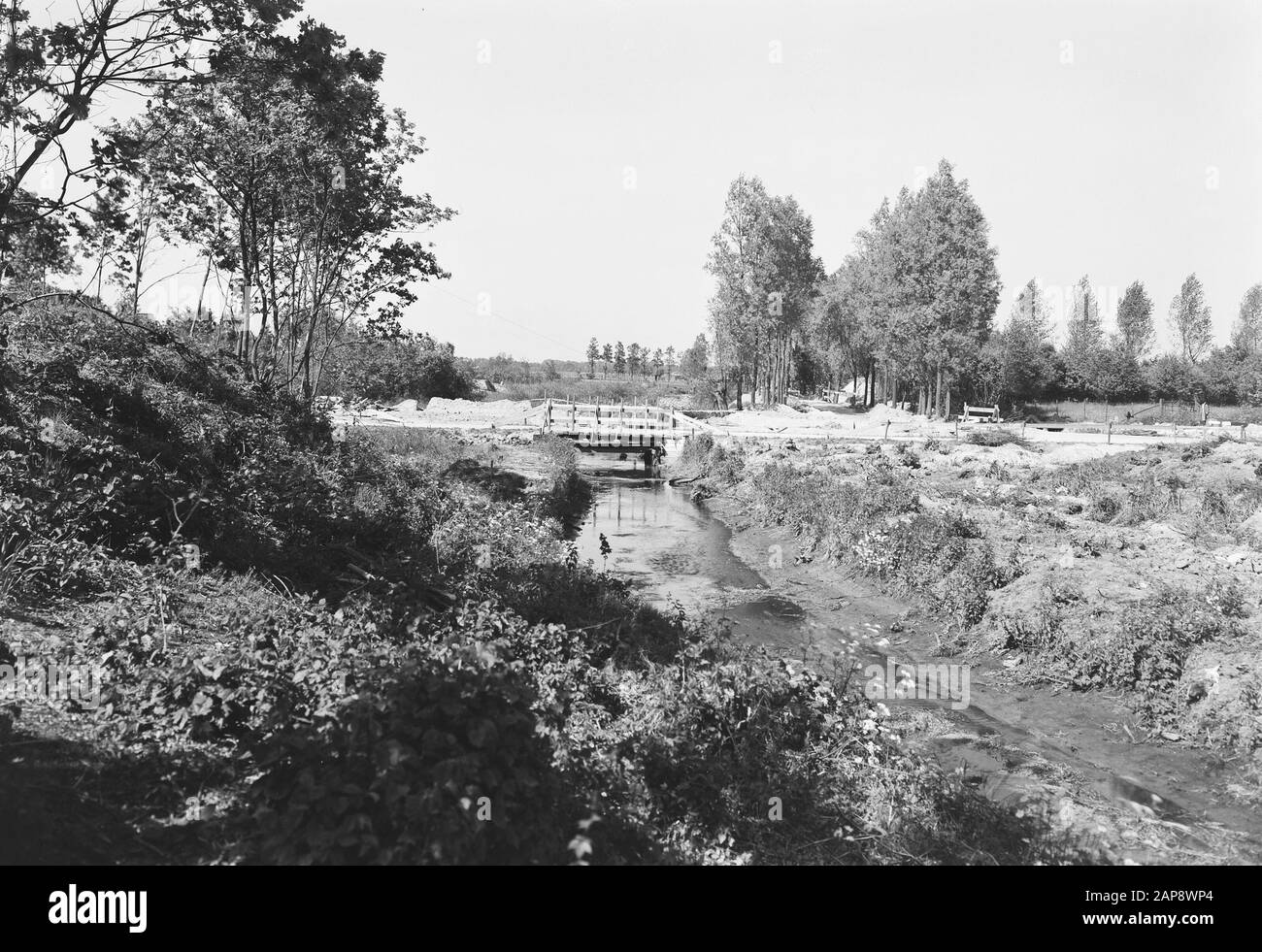 Bridge restaurations, Streams, asschatterbeek Data: Parole Chiave non date: Stream, bridge rinnova Nome personale: Asschatterbeek Foto Stock