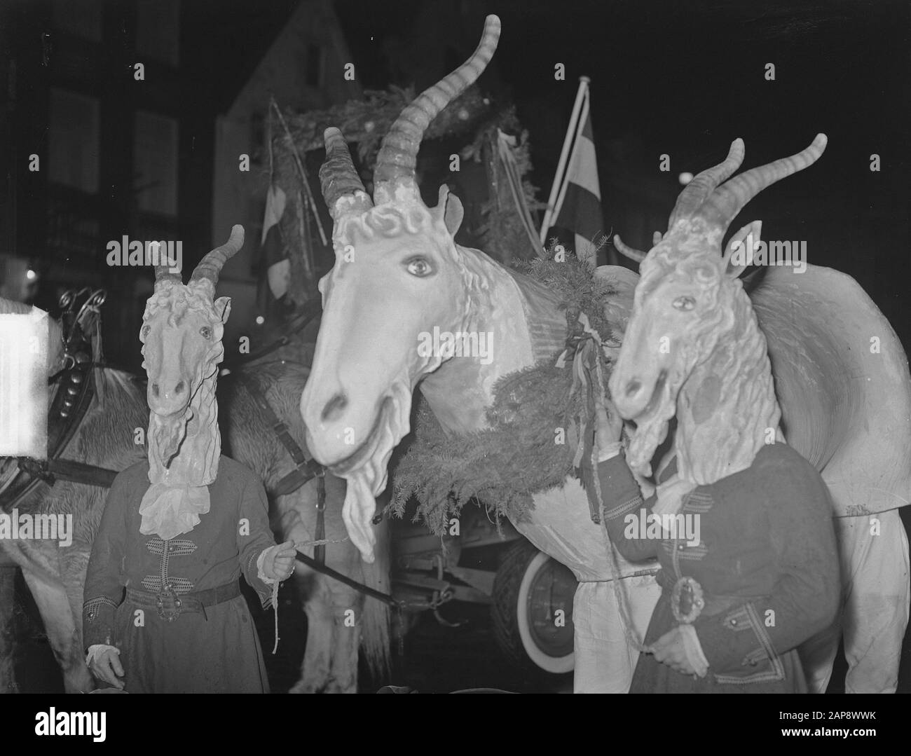 Bockbierfeest Amsterdam Data: 1 Dicembre 1950 Località: Amsterdam, Noord-Holland Foto Stock Bockbierfeest Amsterdam Data: 1 Dicembre 1950 Località: Amsterdam, Noord-Holland Foto Stock