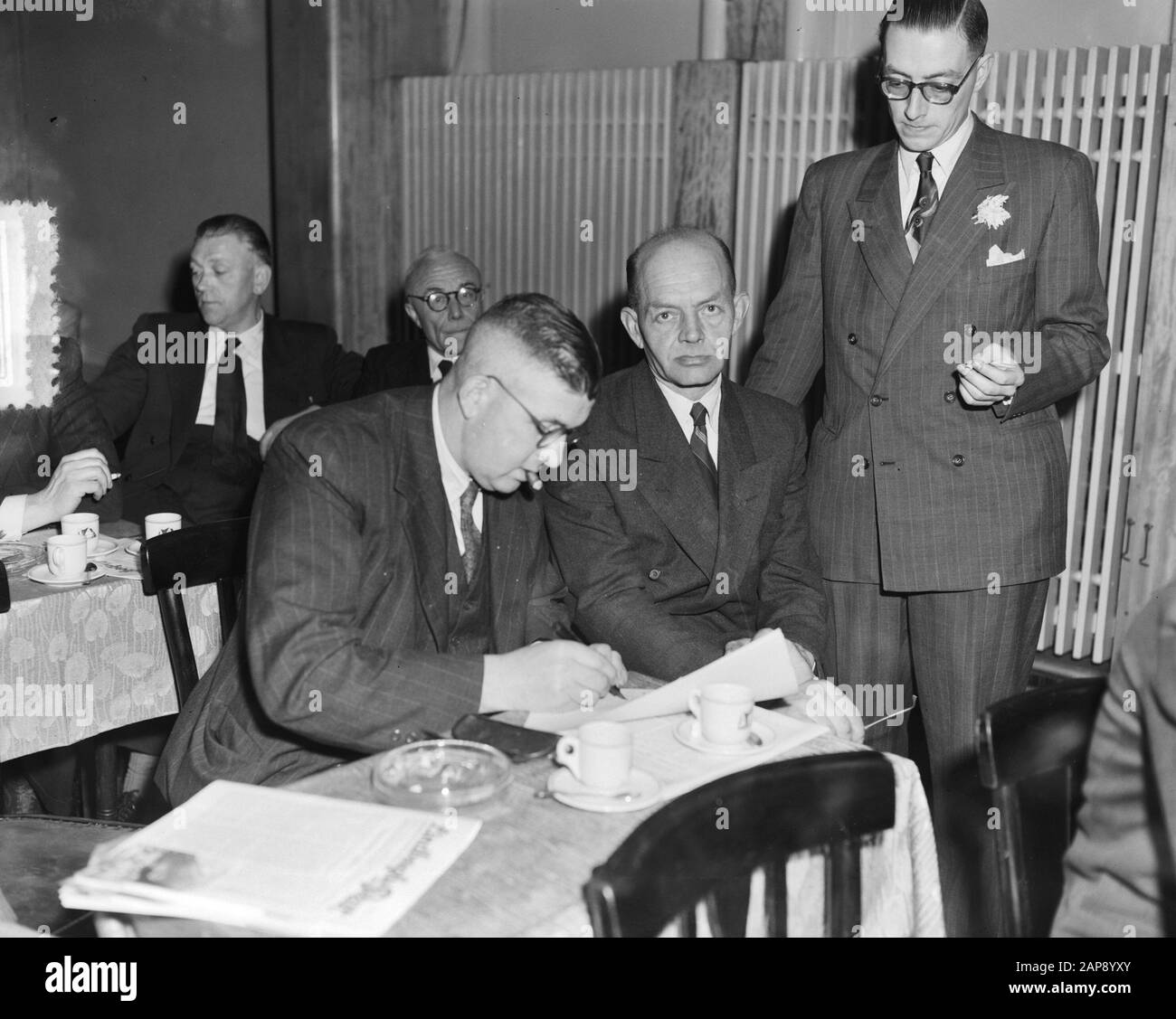 Congresso trasporto passeggeri ad Amsterdam Data: 29 Ottobre 1951 Località: Amsterdam, Noord-Holland Parole Chiave: Conferenze, trasporto passeggeri Foto Stock