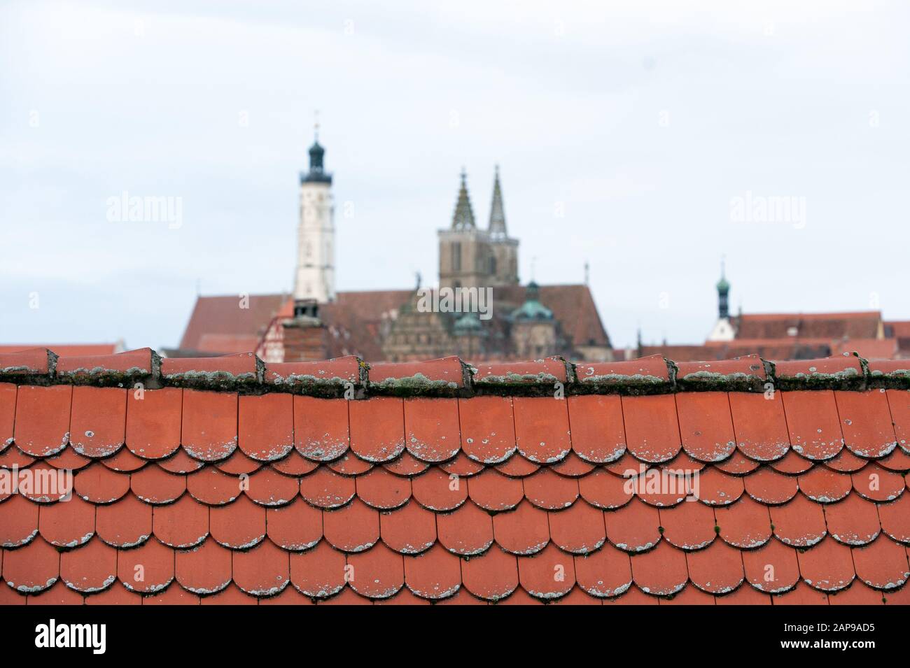 St. Jakob chiesa. Citiscape di Rothenburg ob der Tauber. Foto Stock