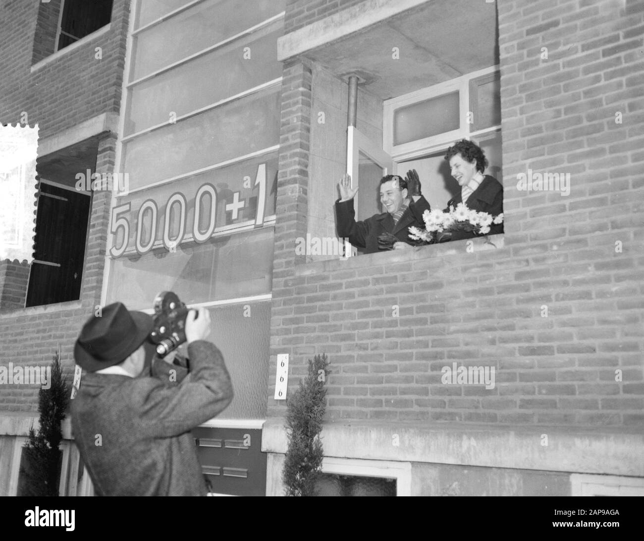 5000th casa terminata dopo la guerra a Leeuwarden Data: 25 Novembre 1959 luogo: Friesland, Leeuwarden Parole Chiave: Residences Foto Stock