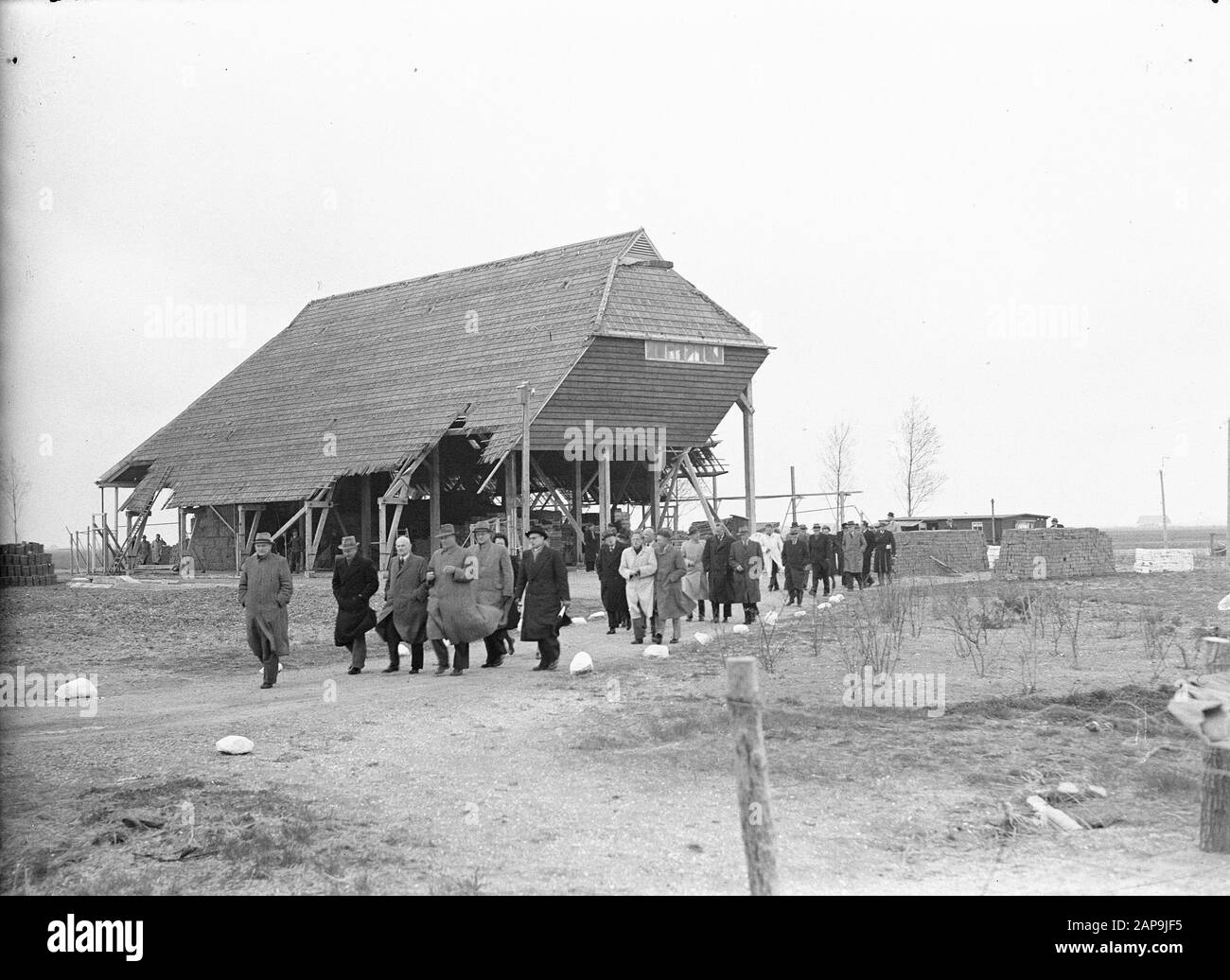 Visit House members at the Wieringermeer Date: May 2, 1947 Location: Noord-Holland, Wieringermeer Keywords: Visits Institution name: House Foto Stock
