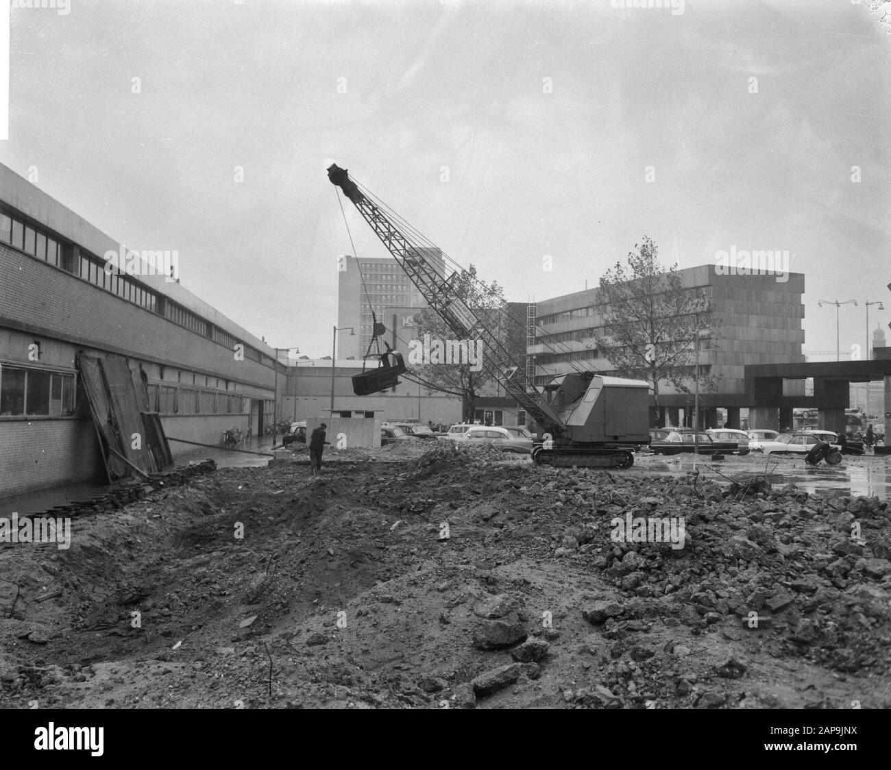 Guasto vecchio ufficio postale stazione a Rotterdam Data: 8 novembre 1961 Località: Rotterdam, Zuid-Holland Parole Chiave: Orologio, uffici postali, stazioni Foto Stock