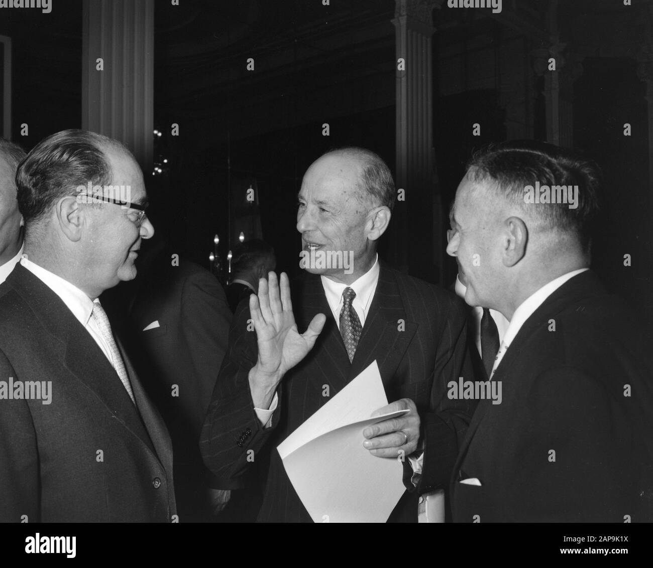 Assemblea Generale della Camera di Commercio Svizzera olandese. Medio Ambasciatore Svizzero E. Haller Data: 12 Dicembre 1961 Parole Chiave: Riunioni Foto Stock