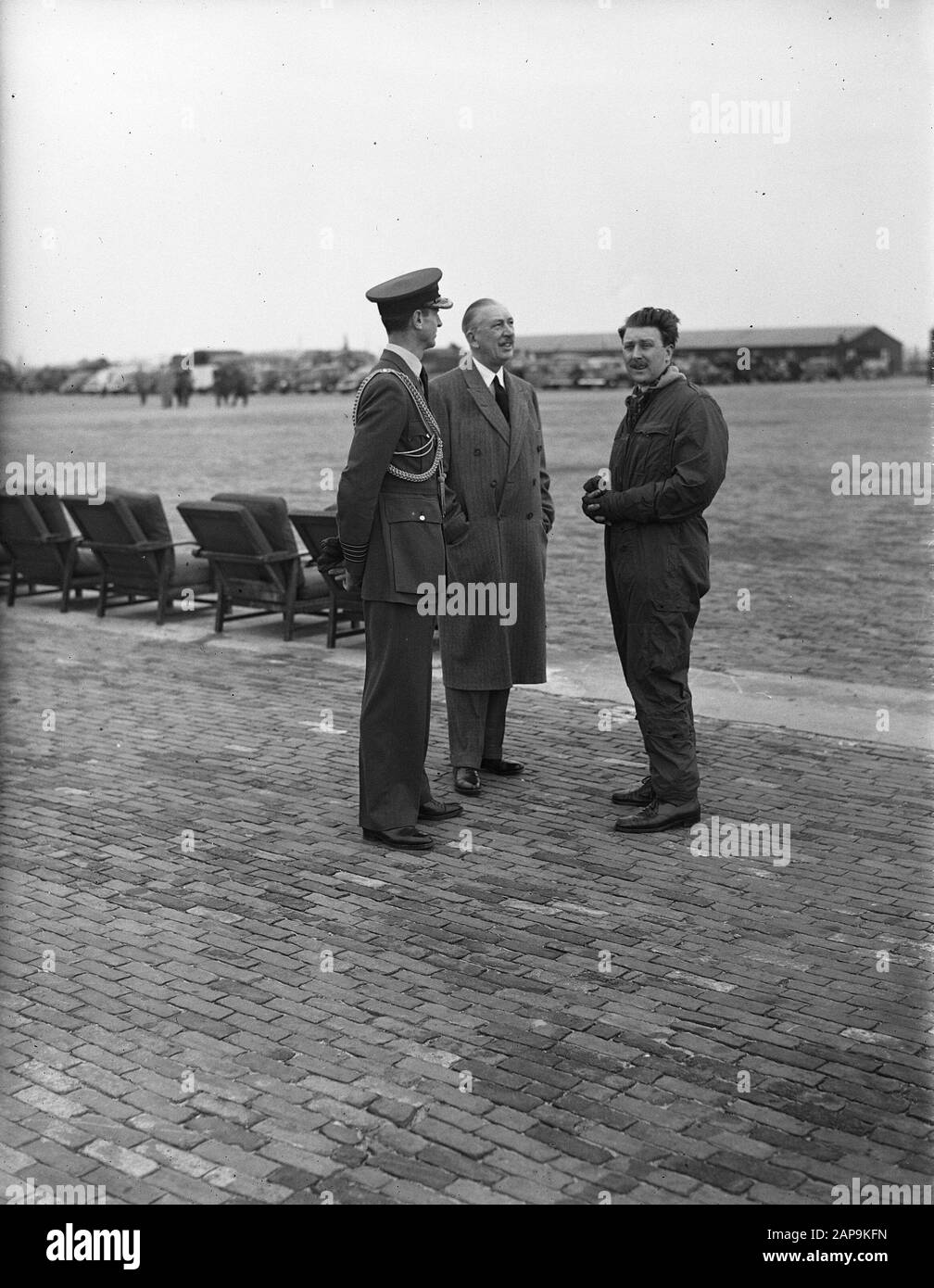 Dimostrazione meteor Plane (pilota) Data: 14 aprile 1947 Parole Chiave: Dimostrazione, Meteor Plane, PILOTA Foto Stock