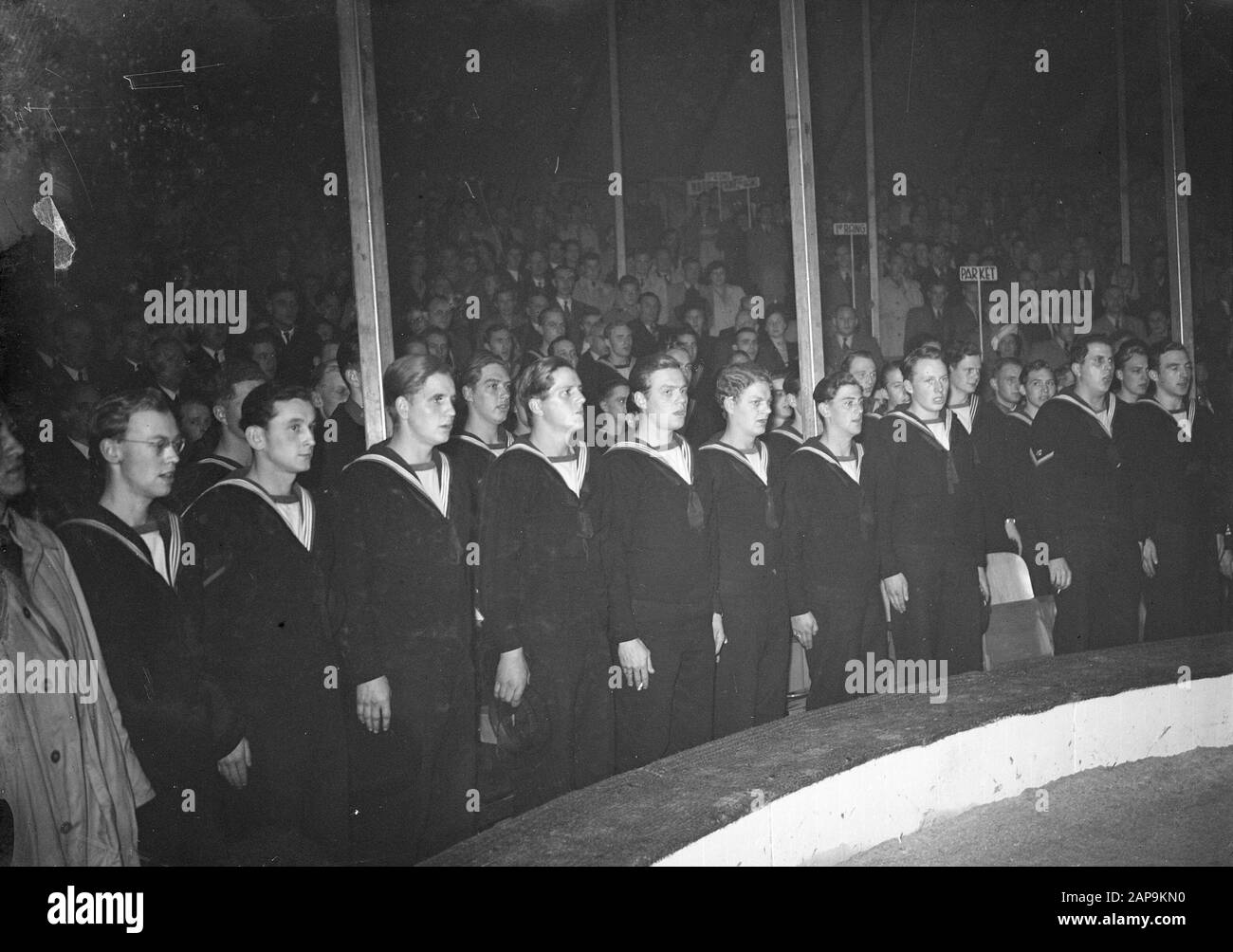 Danese Marina Al Circus Mikkenie Data: 2 Ottobre 1948 Parole Chiave: Marine Foto Stock