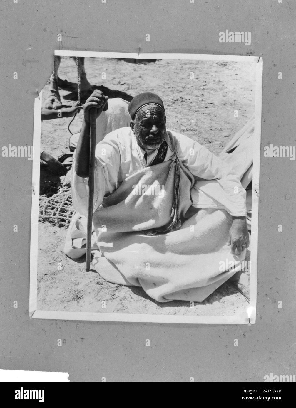 Arab cammello mercante sul mercato Data: 14 giugno 1964 Parole Chiave: Mercati Foto Stock