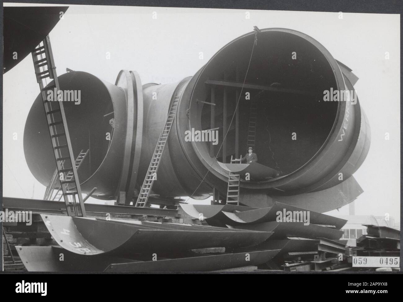 Costruzione galleria del vento Data: 19 Novembre 1956 Località: Amsterdam, Noord-Holland Parole Chiave: Aviazione, macchinari, gallerie Nome personale: National Aviation Laboratory Foto Stock