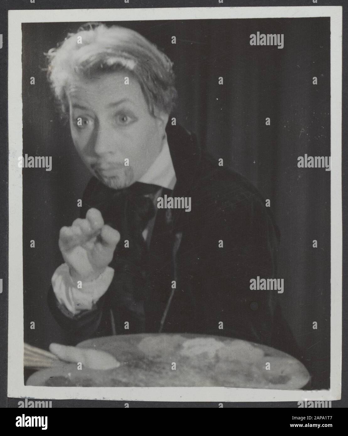 Cilli Wang il pittore Data: 1947 Parole Chiave: Attrici, artisti, ballerini, costumi, teatro, donne Nome personale: Wang, Cilli (Cilly) Foto Stock