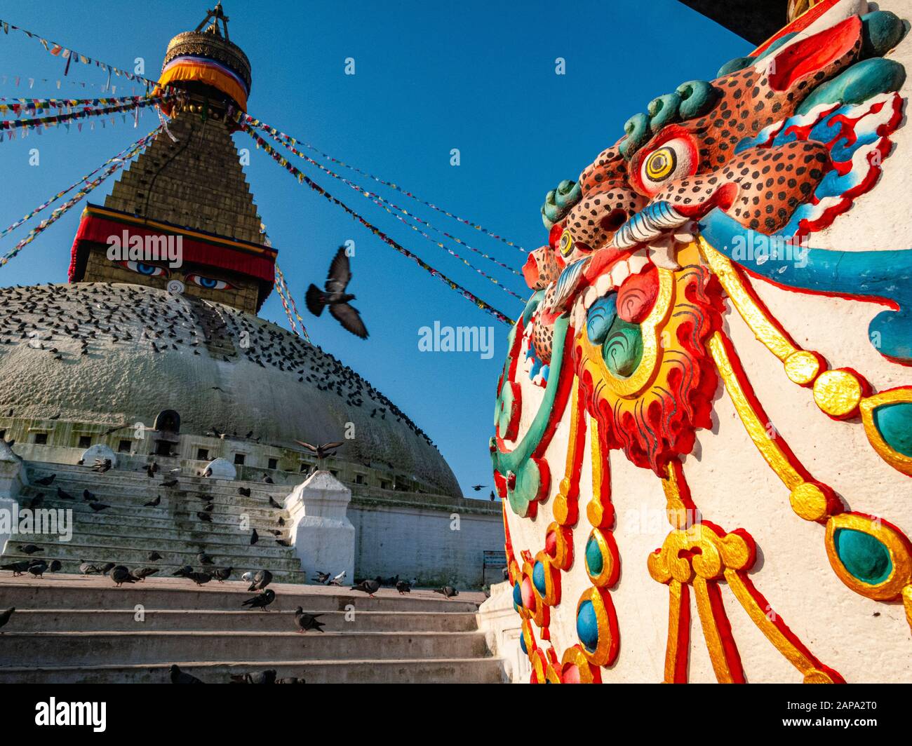 Piccolo santuario per cerimonie religiose a Boudha Stupa Foto Stock