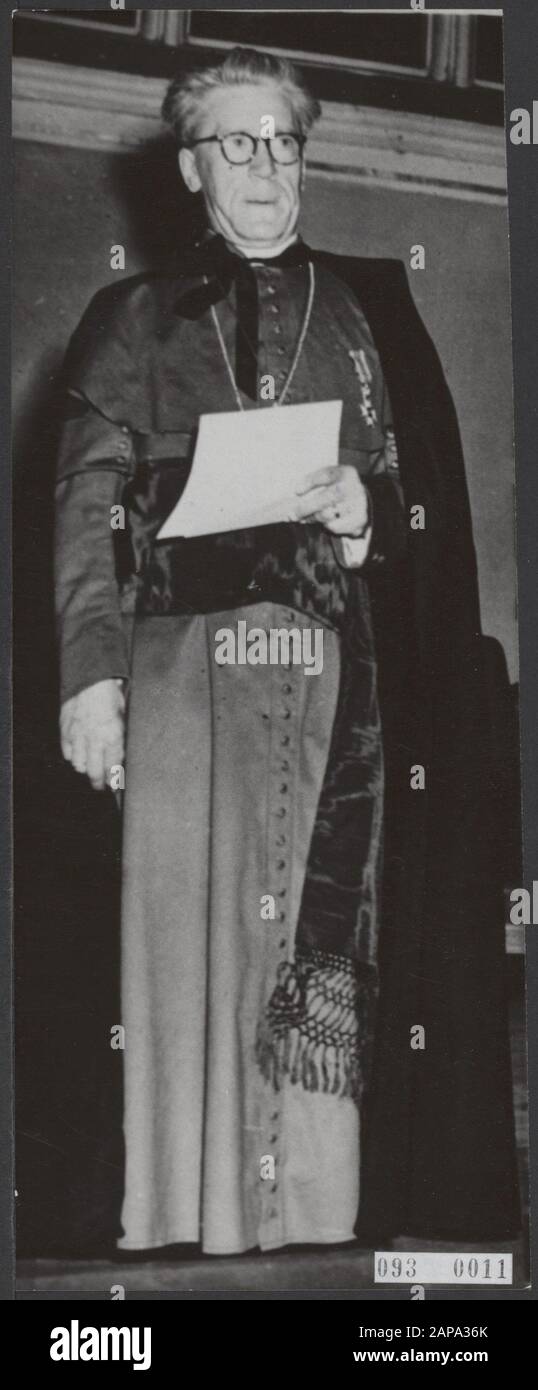 L Arcivescovo dell ex chiesa cattolica dr. R. Rinkel Data: 13 ottobre 1966 Parole Chiave: Clero, ritratti Nome personale: Old Catholic Church, Rinkel A. Foto Stock