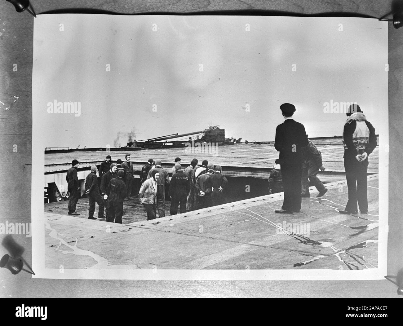 Il servizio di Aviazione Marina ha istituito uno squadrone da caccia per operare da vettori aerei Data: {1943-1945} luogo: Gran Bretagna Parole Chiave: Aviazione, marina, seconda guerra mondiale, aereo Foto Stock
