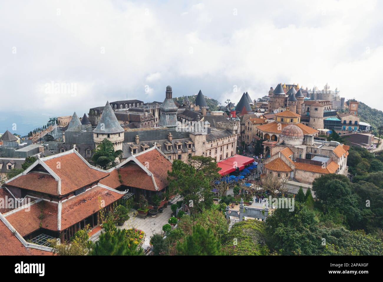 Bana Hills villaggio francese, la famosa destinazione turistica di da Nang, Vietnam Foto Stock