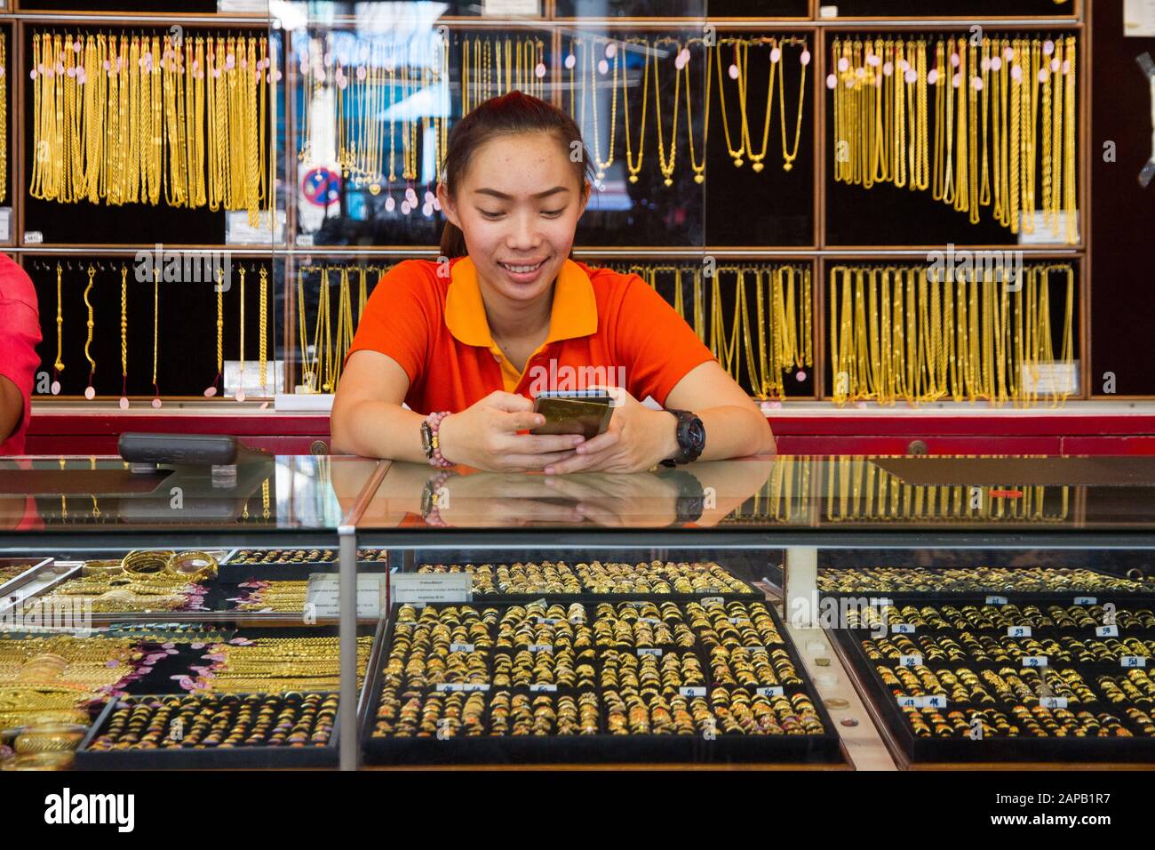 Negozio d'oro mercato Thailandia Chiang mai città Foto stock - Alamy