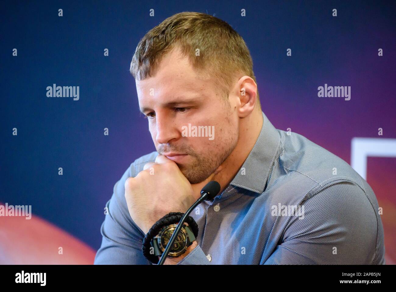 Riga, Lettonia. 22nd Gen 2020. Mairis Briedis, durante la conferenza stampa, prima della sua prossima lotta per il titolo IBF con Yuniel Dorticos al World Boxing Super Series. Credito: Gints Ivuskans/Alamy Live News Foto Stock