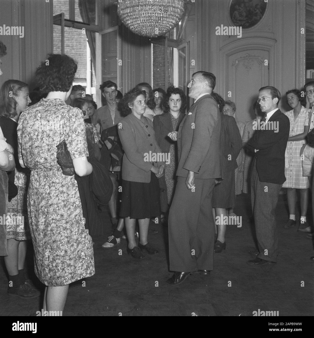 Trattori americani e inglesi al Ministero dell'Istruzione Data: 14 luglio 1946 Nome dell'istituzione: Ministero dell'Istruzione e della Scienza Foto Stock