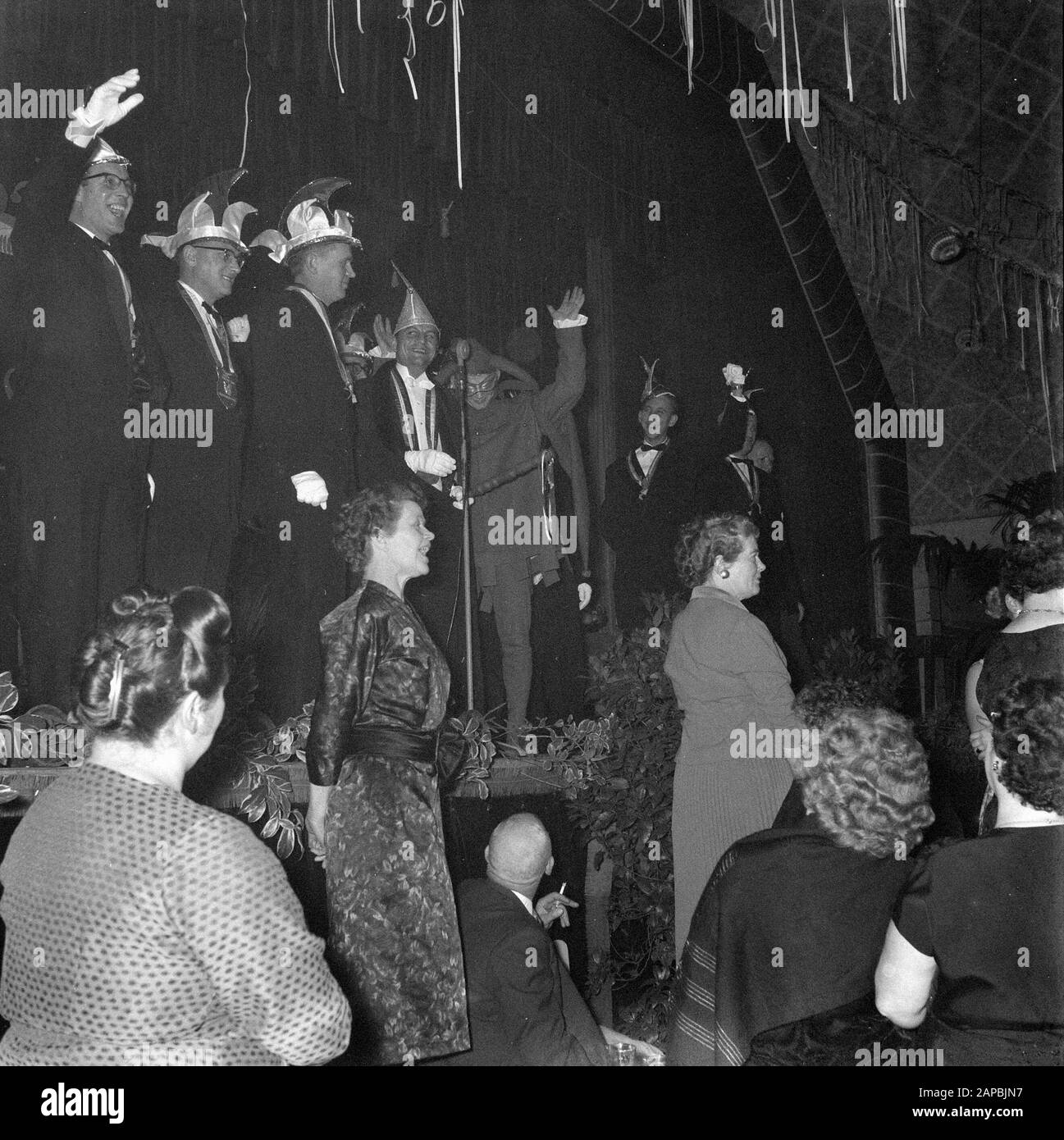 Festa Di Carnevale A Rotterdam Data: 1 Febbraio 1958 Località: Rotterdam, Zuid-Holland Parole Chiave: Carnevale Foto Stock