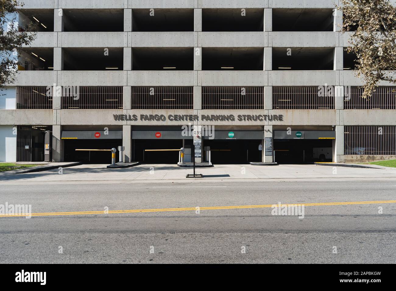 Wells Fargo Center struttura di parcheggio a Los Angeles, California, Stati Uniti Foto Stock
