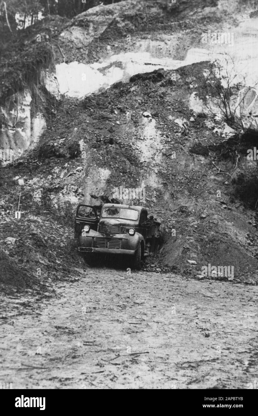 5x5 Quarry Truck Data: Parole Chiave dense: Cave, camion Foto Stock